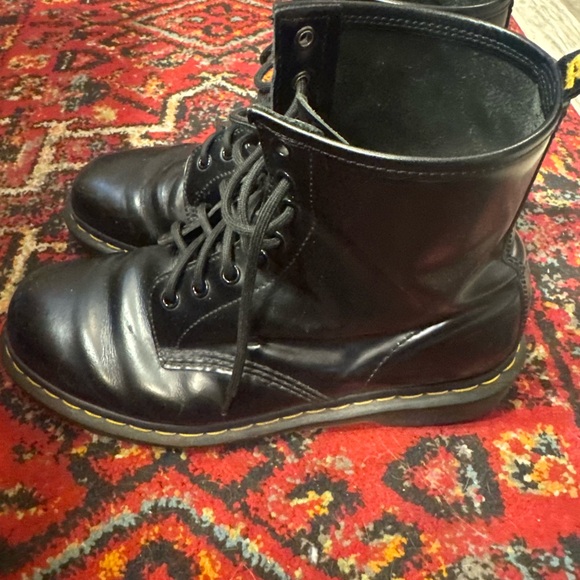 Dr. Martens 1460 boots. Men’s size 10 - Picture 2 of 4